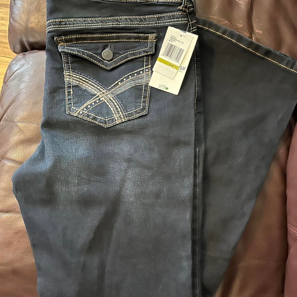 NWT Wallflower Bootcut Jeans size 17